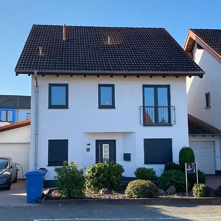 Furnished & Equipped Tdy-tla-tlf House-a - Vollstandig Ausgestattetes Ferienhaus Semesterbostad *