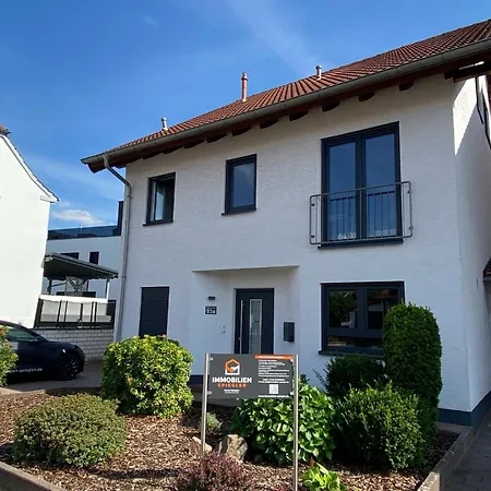 Semesterbostad Furnished & Equipped Tdy-tla-tlf House-a - Vollstandig Ausgestattetes Ferienhaus