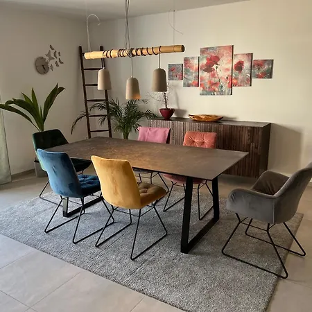 Furnished & Equipped Tdy-tla-tlf House-a - Vollstandig Ausgestattetes Ferienhaus *